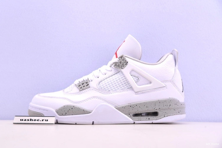 White  4 Jordan CT8527-100 Retro Oreo 1112